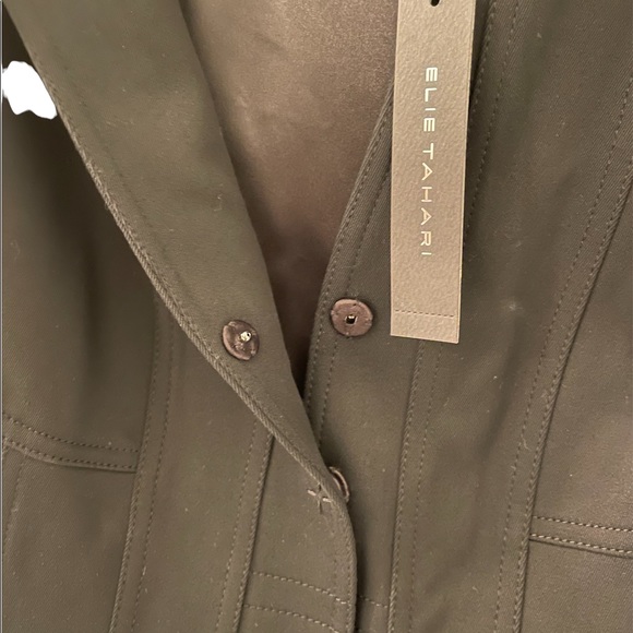 Gorgeous Elie Tahari black blazer/jacket with snap buttons - size 16 - NWT! - Picture 3 of 4